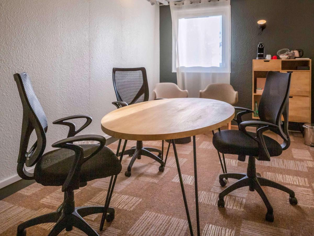 Ibis Poitiers Sud Hotel Екстериор снимка
