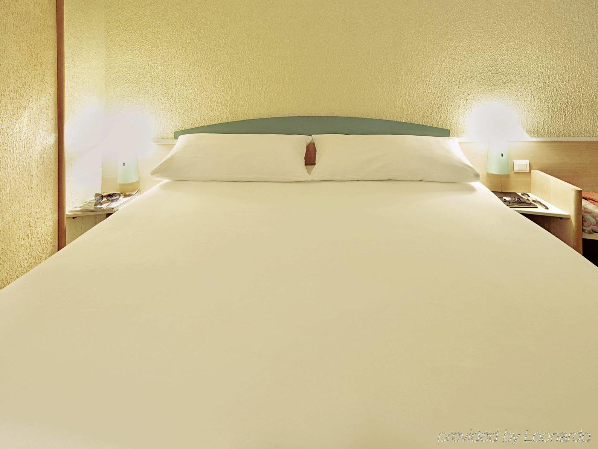 Ibis Poitiers Sud Hotel Екстериор снимка